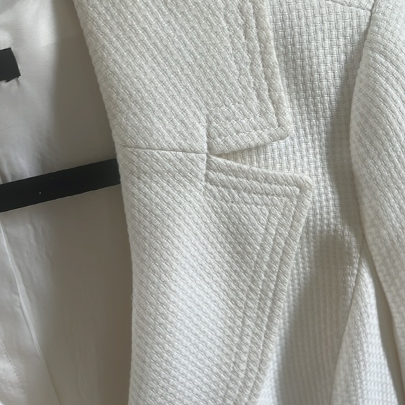Ladies, white blazer three-quarter sleeve - Picture 3 of 3